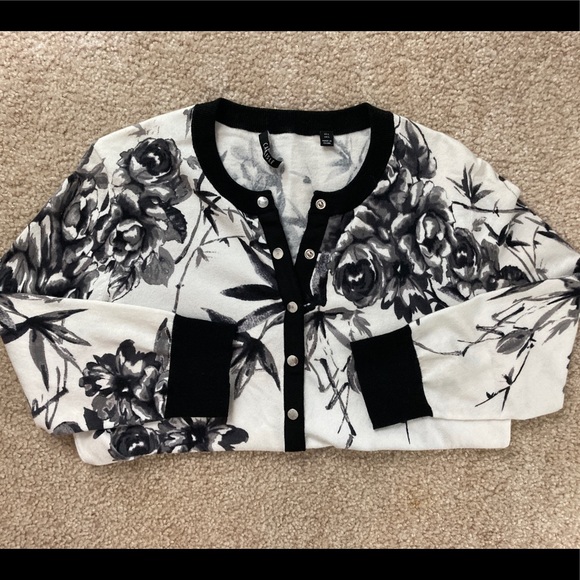 Carlisle Cardigan - Women’s Size L - Picture 5 of 8